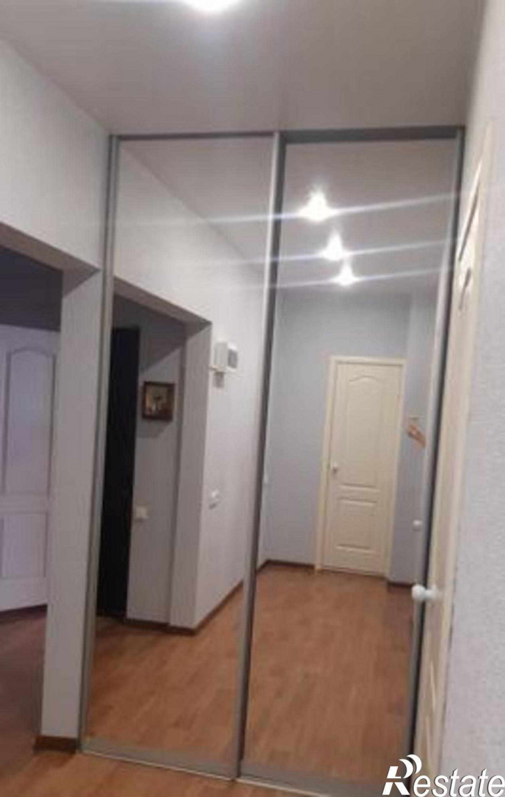3-комн квартира улица Платона Кляты, 23