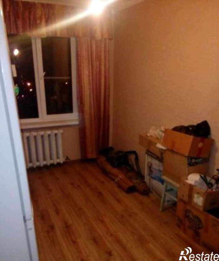 3-комн квартира улица Добровольского, 12