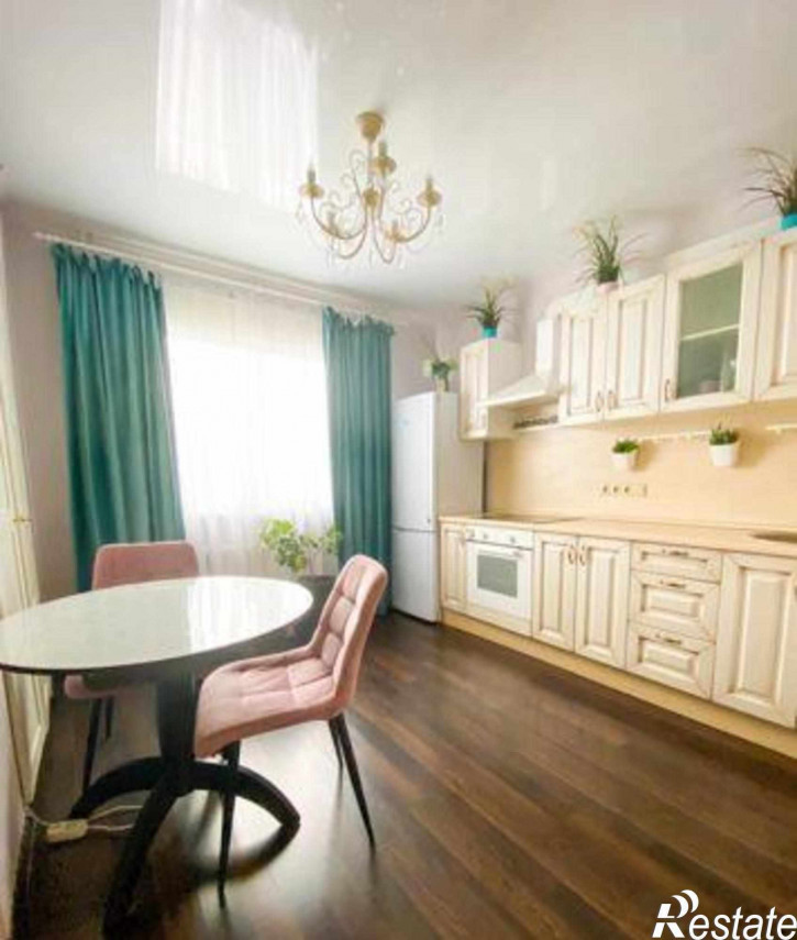 2-комн квартира улица Венеры, 21