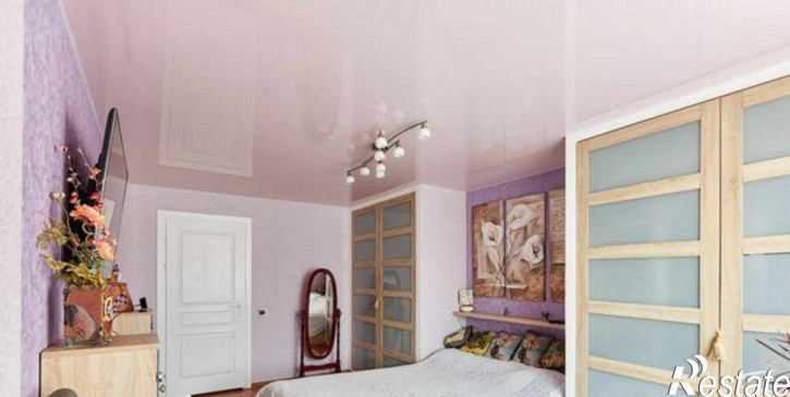 3-комн квартира улица Красных Зорь, 15