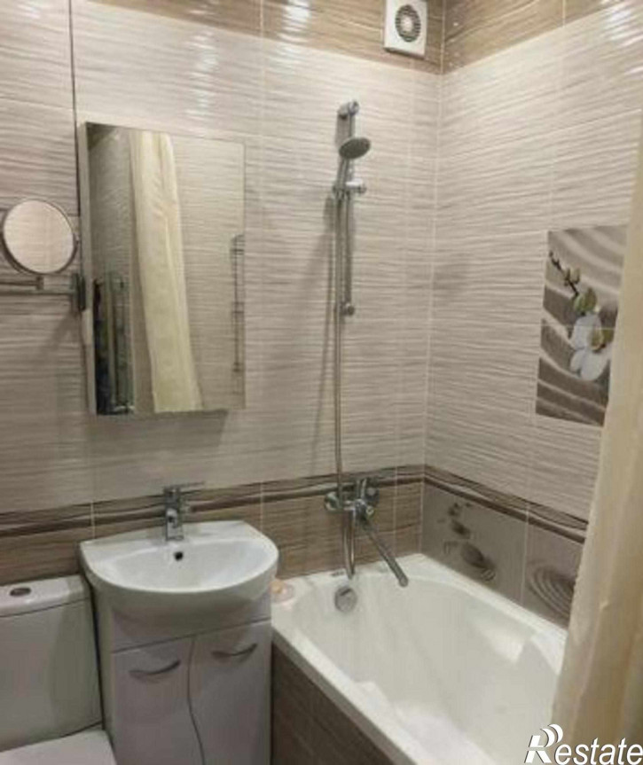 2-комн квартира в новом доме улица Жмайлова, 4Г