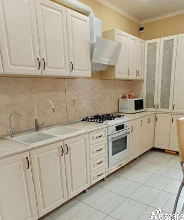 3-комн квартира улица 45-я Линия, 58