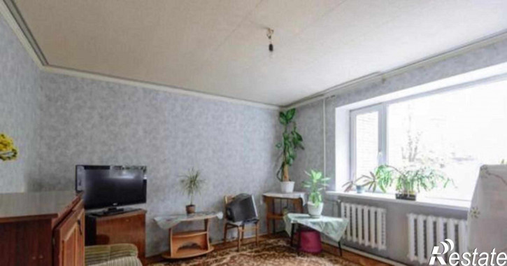 3-комн квартира улица Ларина, 19/2