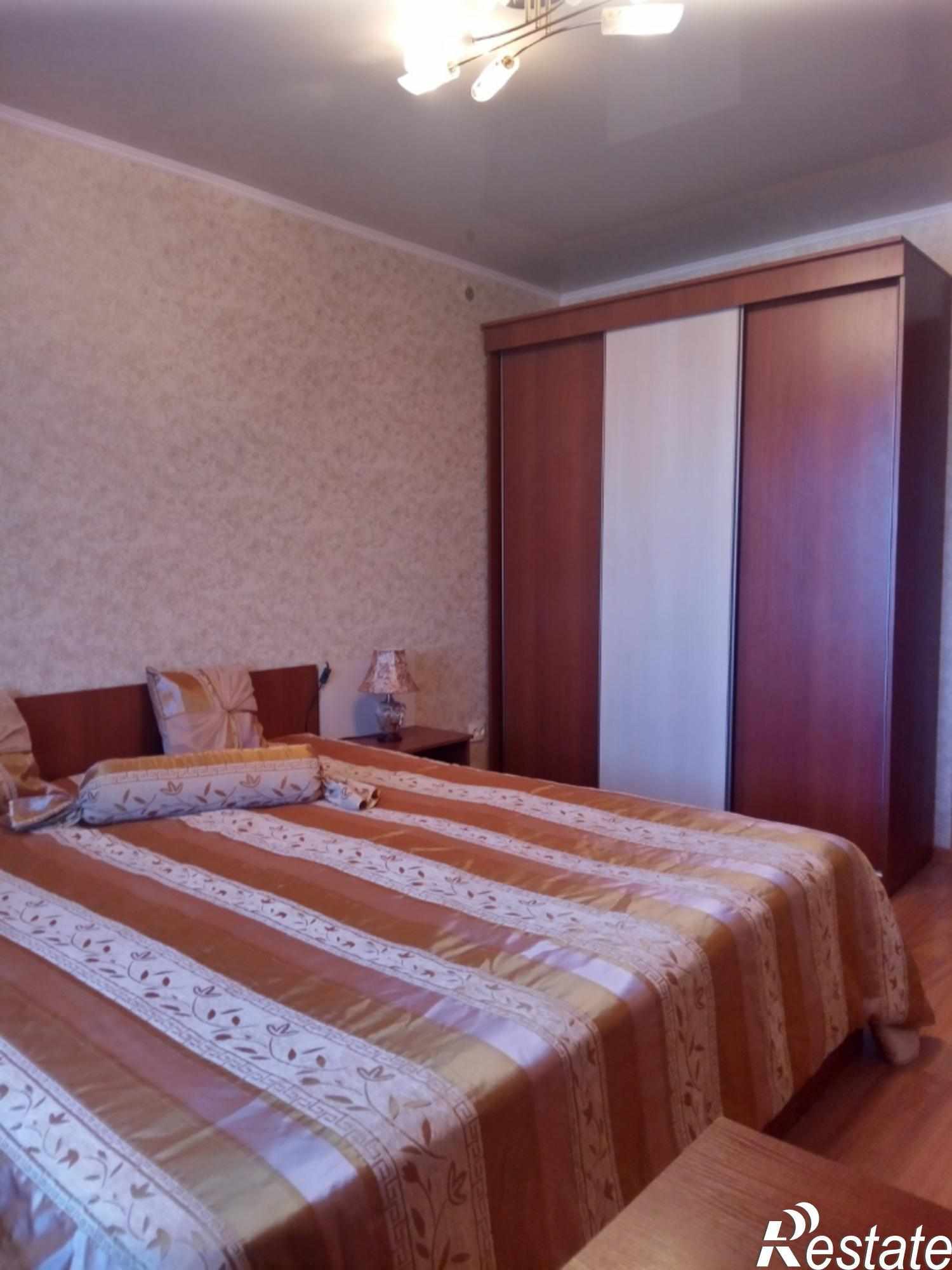 Сдать квартиру за 25 000 рублей на Строителей пр-кт, 15Е