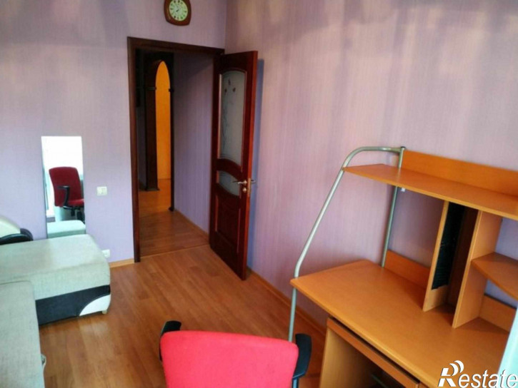 2-комн квартира Комиссарова ул, 4А