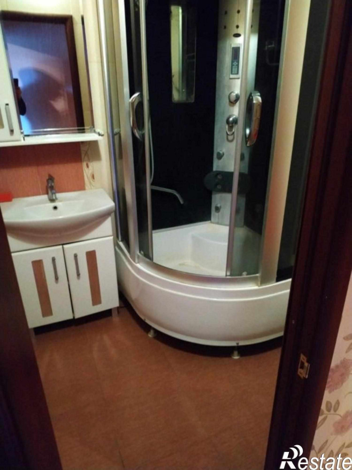 2-комн квартира Комиссарова ул, 4А