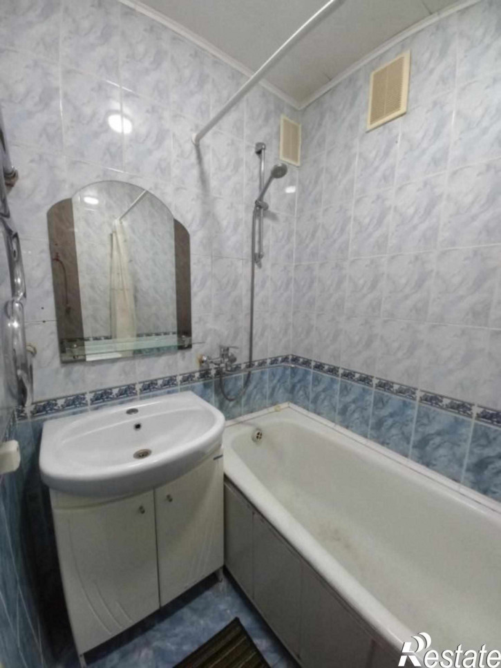 2-комн квартира Строителей пр-кт, 46