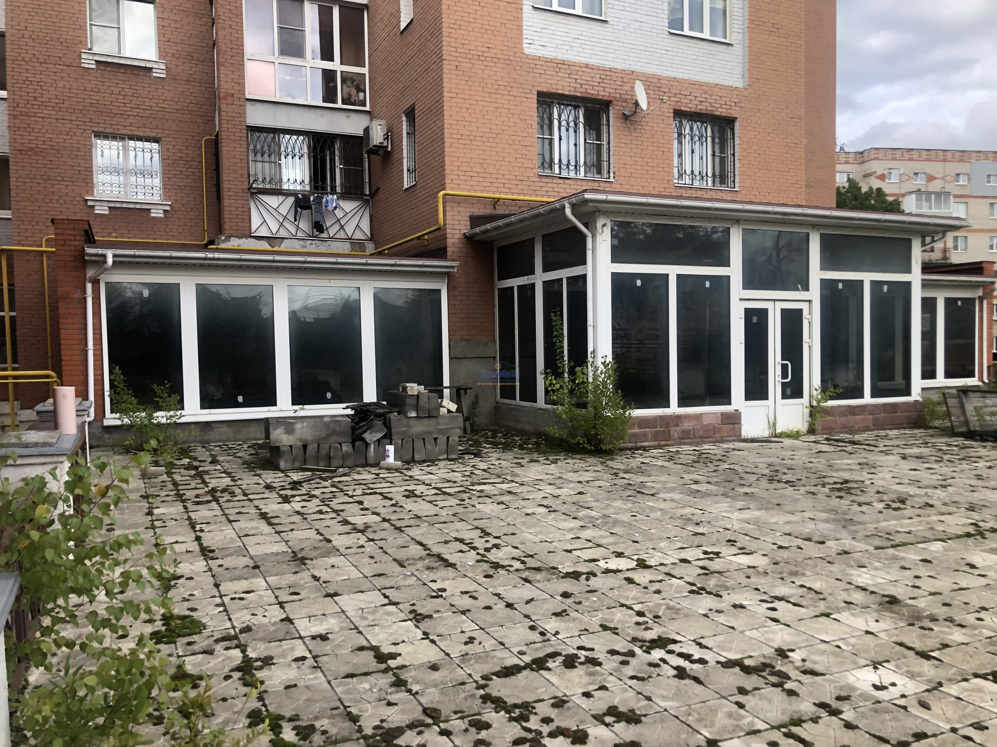 Купить помещение свободного назначения за 23 000 000 рублей на Академика Королева ул.