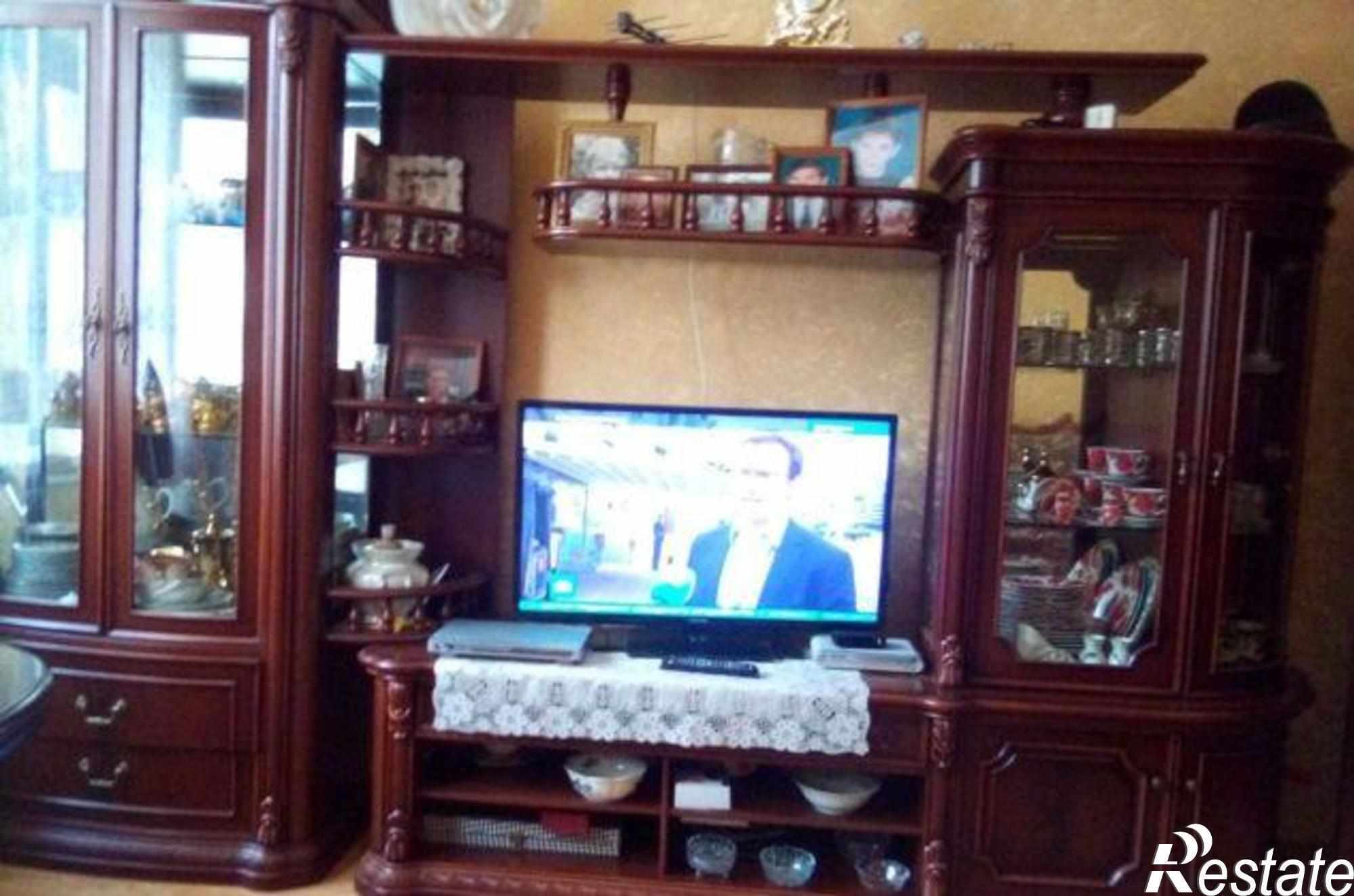 Купить квартиру за 4 230 000 рублей на улица 1-я Линия, 13/57