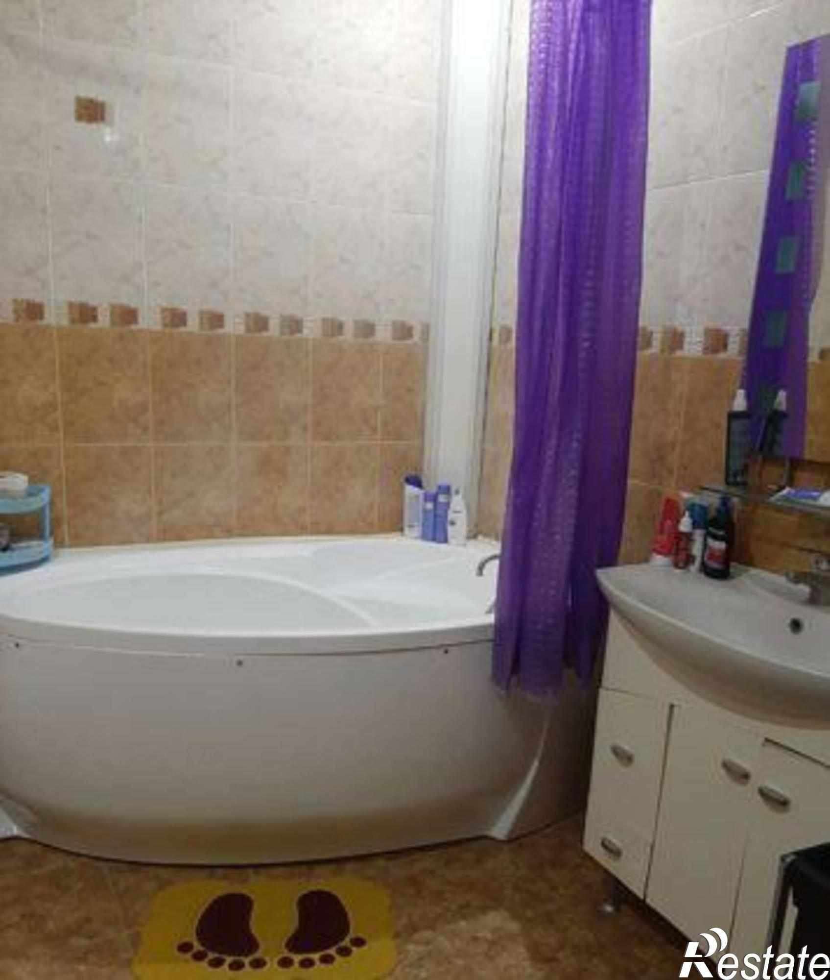 Купить дачу, дом, коттедж за 4 560 000 рублей на 1-я Киргизская улица, 109