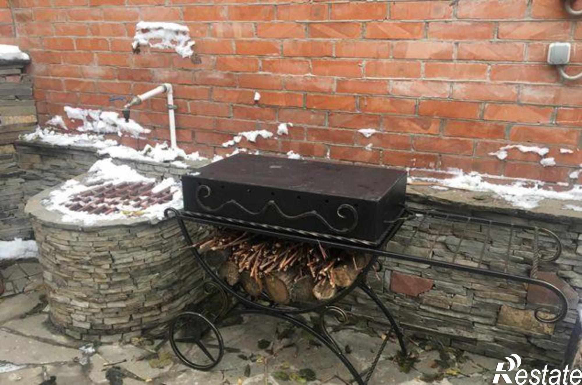 Купить дачу, дом, коттедж за 15 680 000 рублей на Очаковская улица, 81