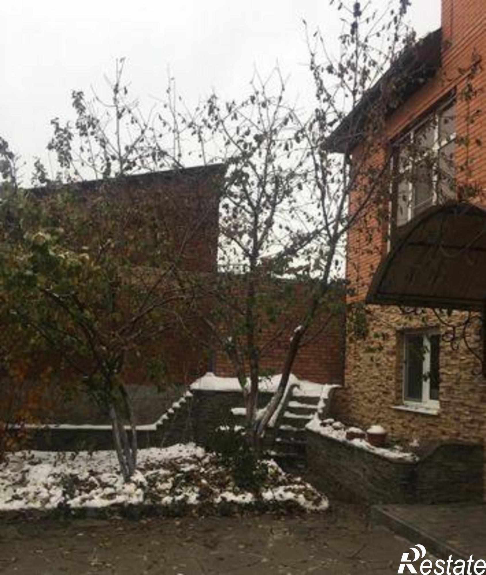 Купить дачу, дом, коттедж за 15 680 000 рублей на Очаковская улица, 81
