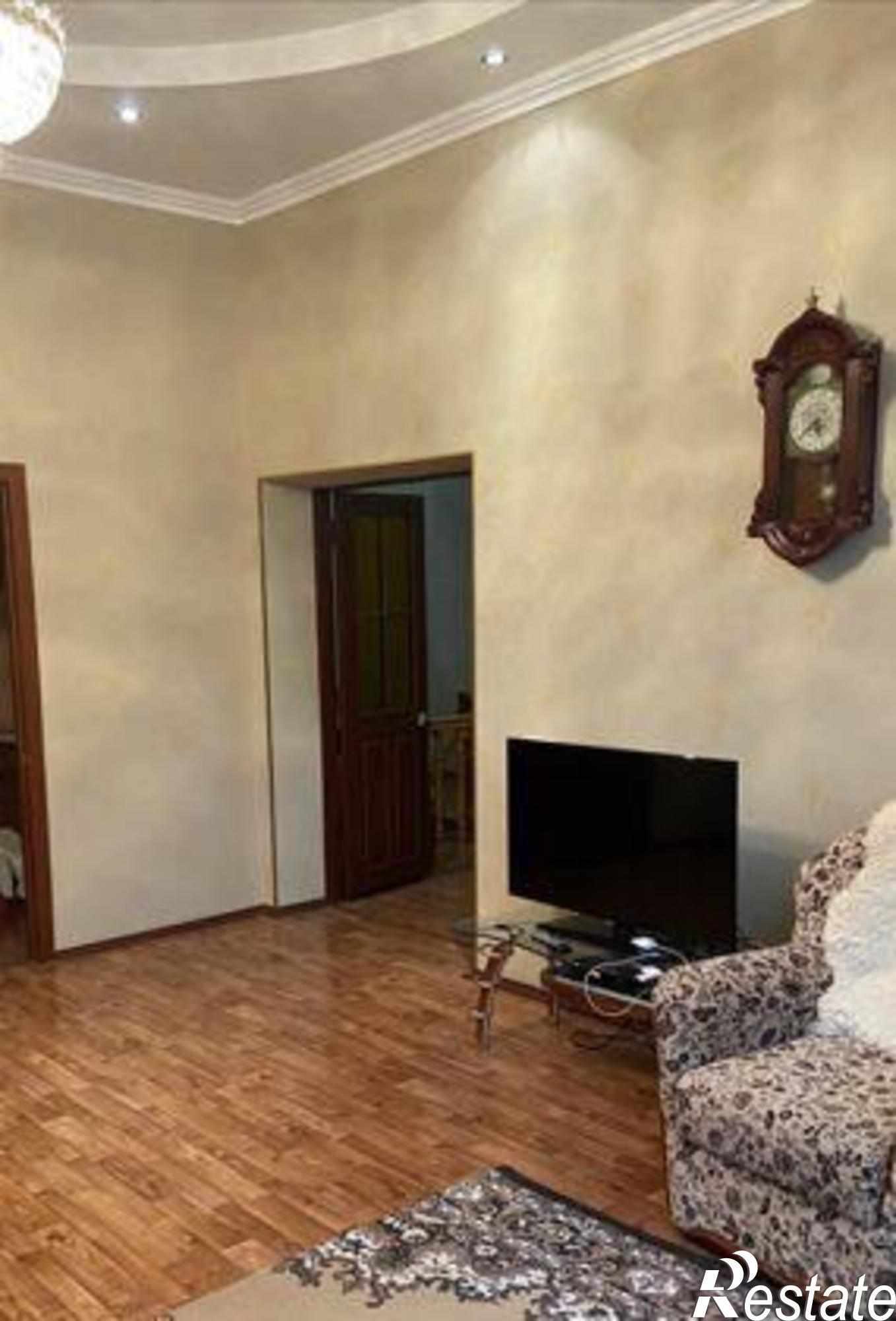 Купить дачу, дом, коттедж за 33 250 000 рублей на Кировский проспект, 18
