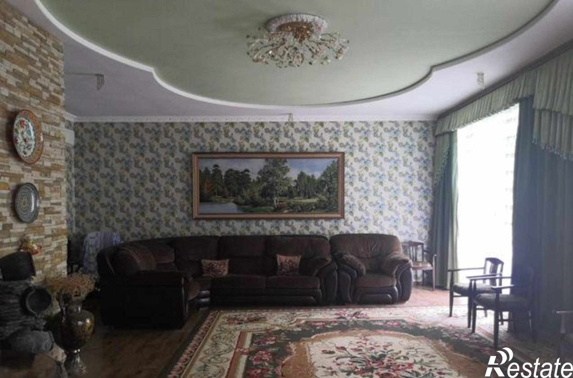 Купить дачу, дом, коттедж за 9 980 000 рублей на Кремовый переулок, 243