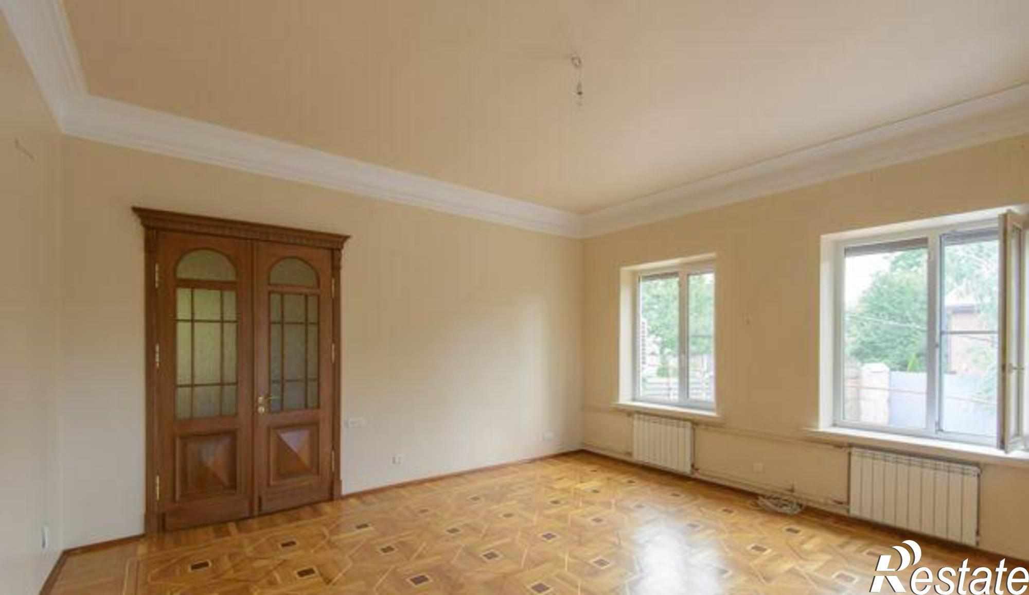 Купить дачу, дом, коттедж за 9 030 000 рублей на 3-я Кольцевая улица, 36