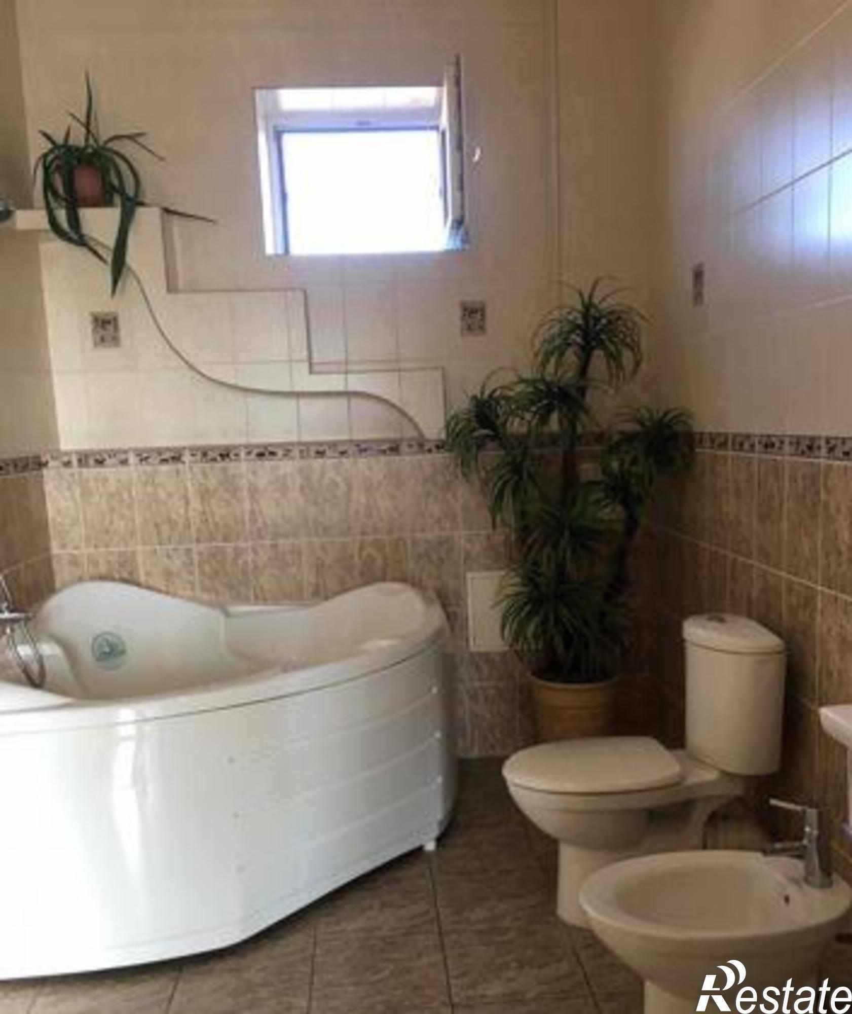 Купить дачу, дом, коттедж за 17 100 000 рублей на 5-я Кольцевая улица, 34