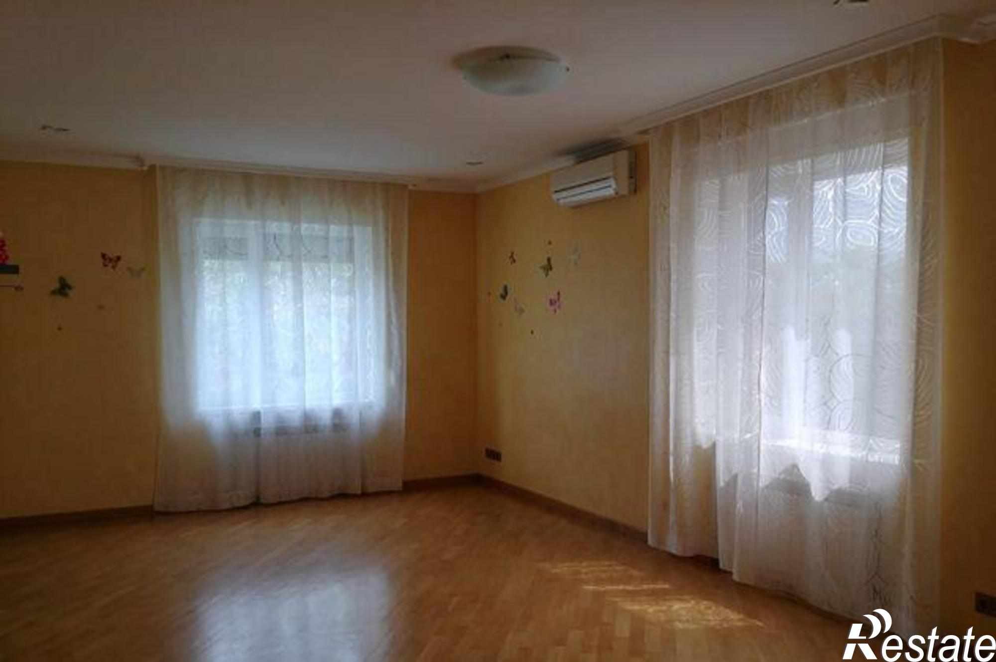 Купить дачу, дом, коттедж за 6 650 000 рублей на улица Карбышева, 11А