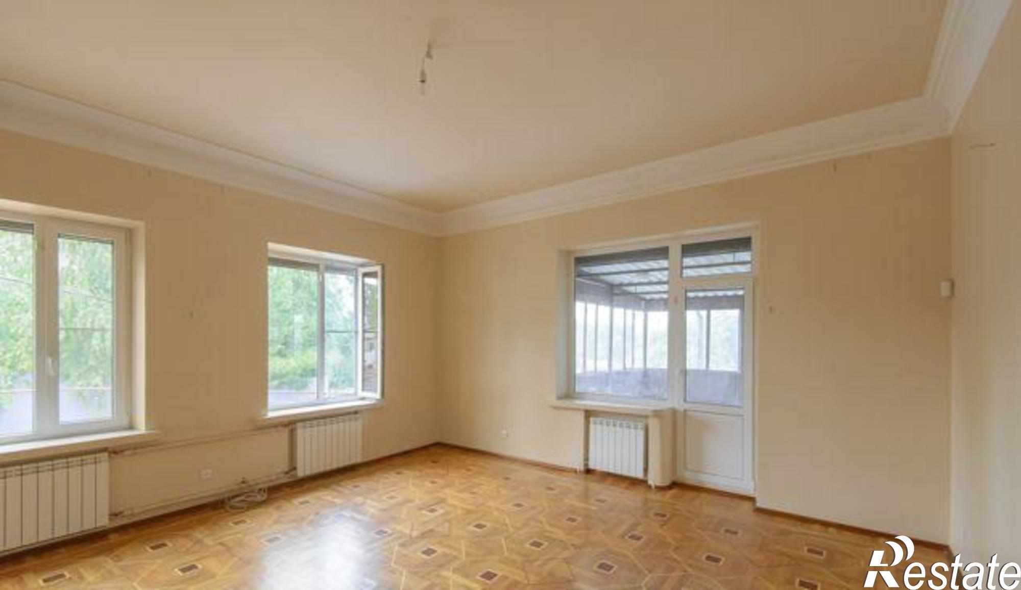 Купить дачу, дом, коттедж за 9 030 000 рублей на 3-я Кольцевая улица, 36