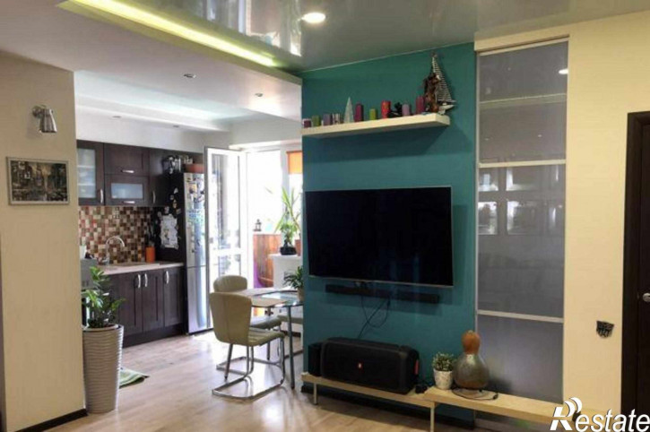 3-комн квартира 20-я улица, 43