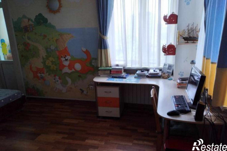 3-комн квартира проспект Королёва, 13А