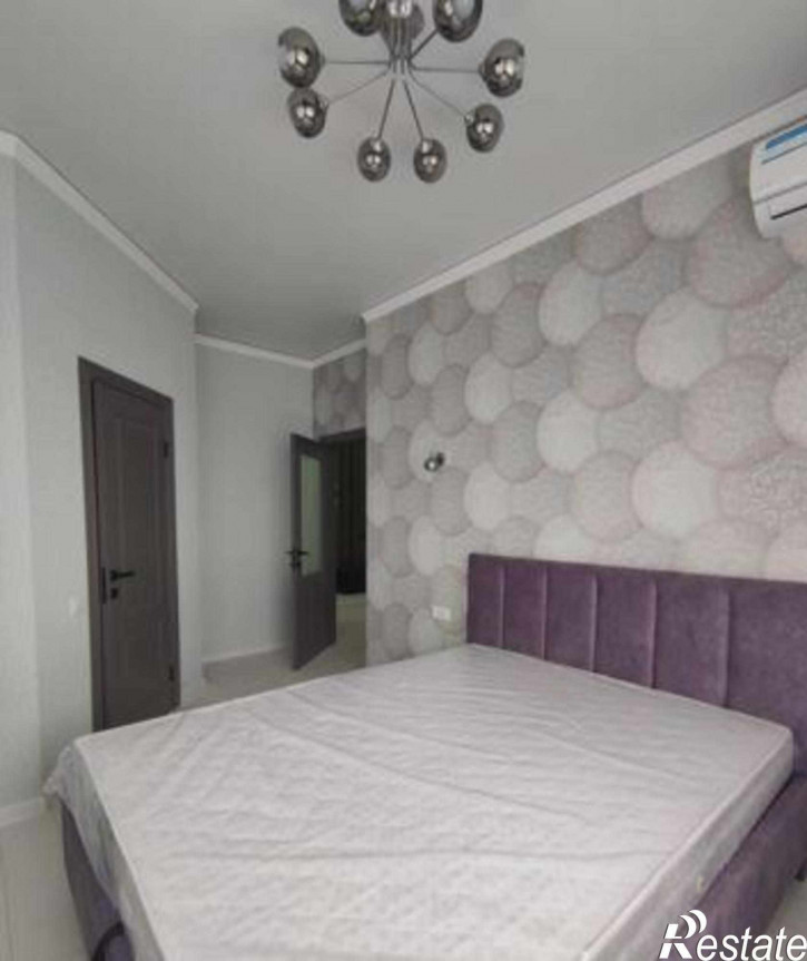 3-комн квартира улица Черепахина, 212