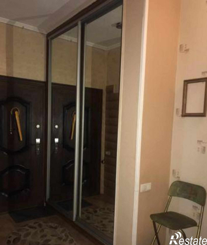 3-комн квартира улица Амиряна, 1А