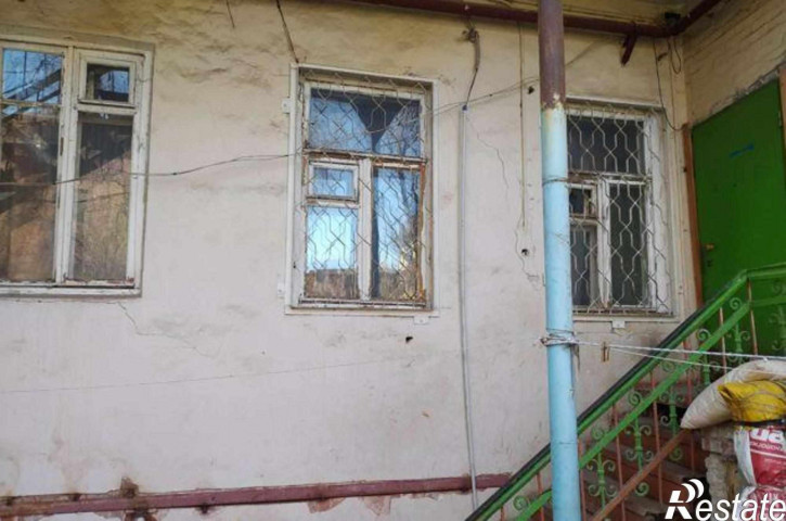 3-комн квартира улица Малюгиной, 107