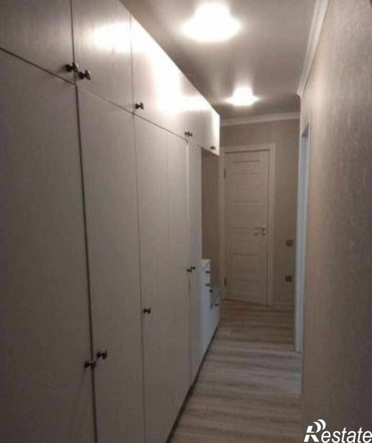 3-комн квартира улица Добровольского, 5