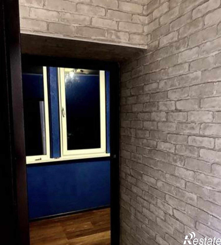 3-комн квартира улица 16-я Линия, 8