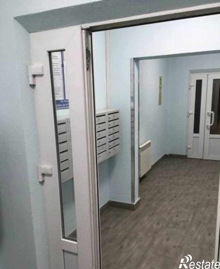 1-комн квартира улица Жмайлова, 4/2
