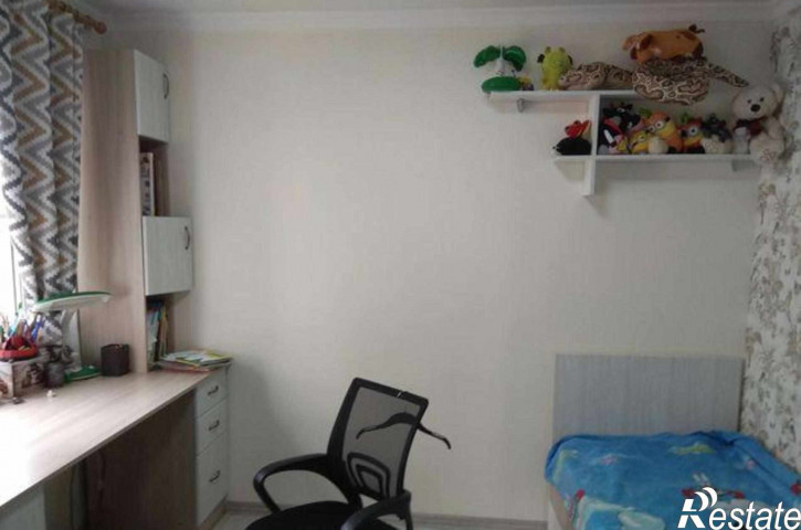 3-комн квартира улица Добровольского, 5