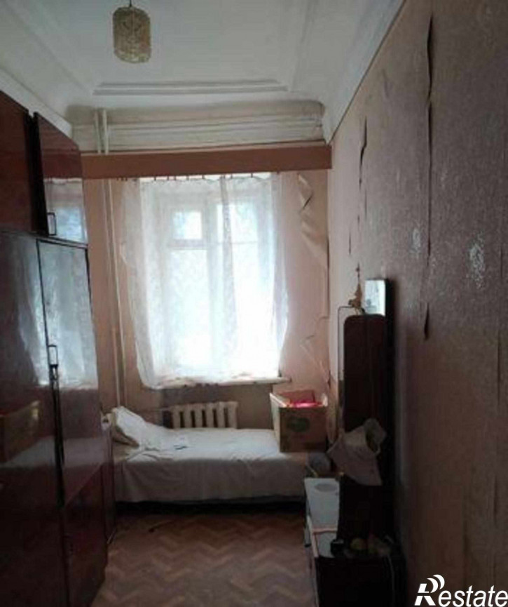 3-комн квартира улица Малюгиной, 107