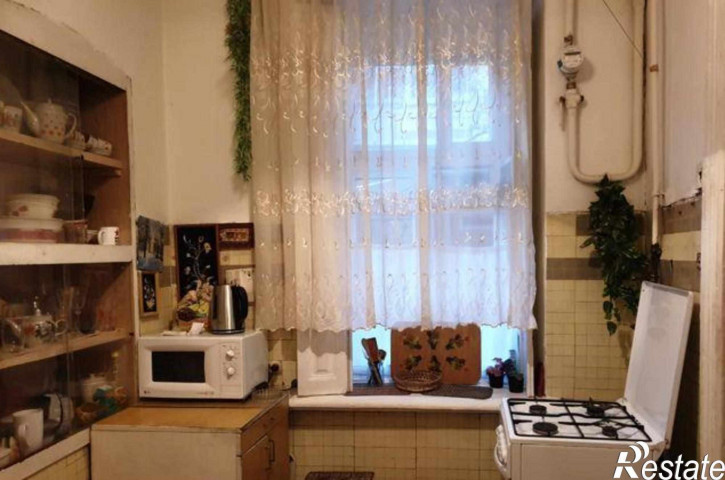 3-комн квартира улица Обороны, 64