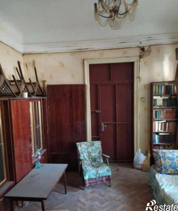 3-комн квартира улица Малюгиной, 107