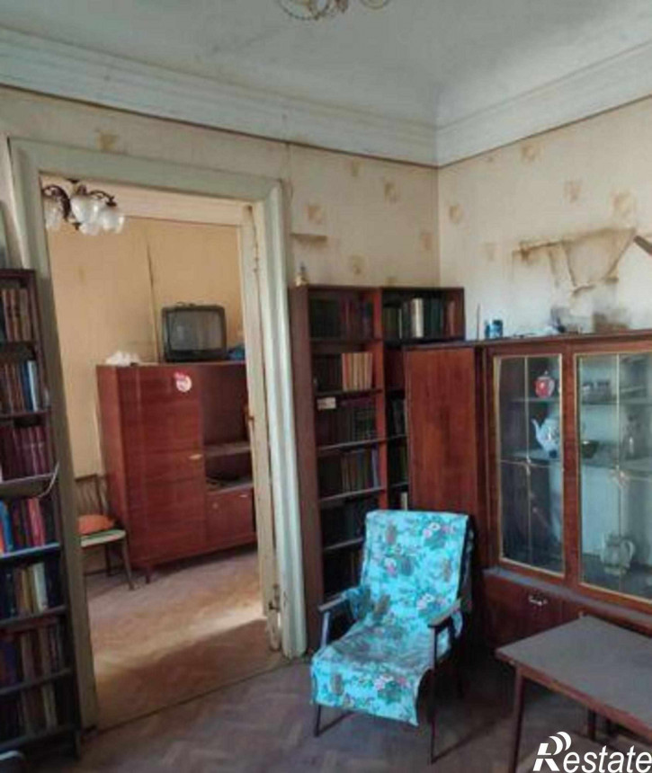 3-комн квартира улица Малюгиной, 107