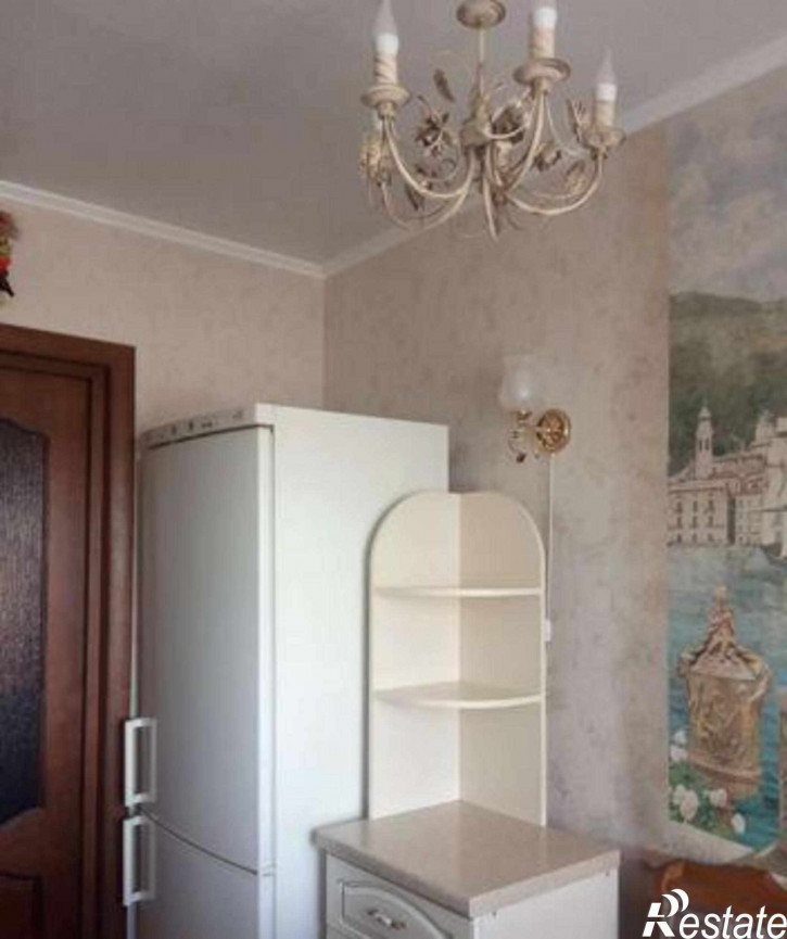 2-комн квартира проспект Королёва, 29