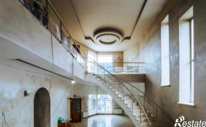 Коттедж/дом Днепростроевская улица, 68