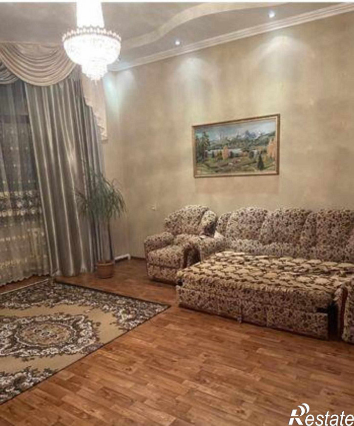 Коттедж/дом Кировский проспект, 18