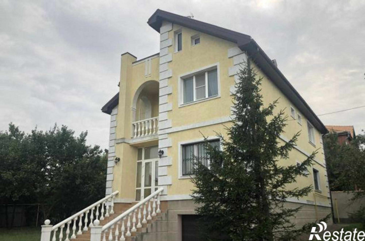 Коттедж/дом Межзвёздный бульвар, 116