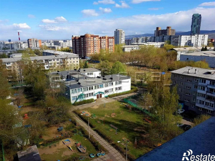 2-комн квартира Менжинского, 18г