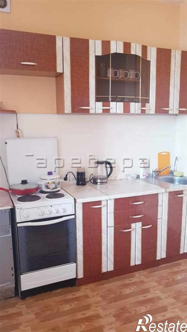 2-комн квартира Менжинского, 18г