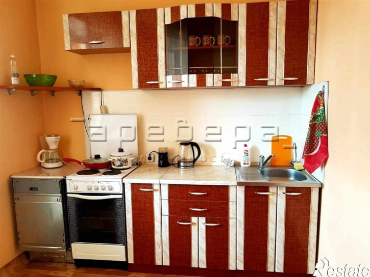 2-комн квартира Менжинского, 18г