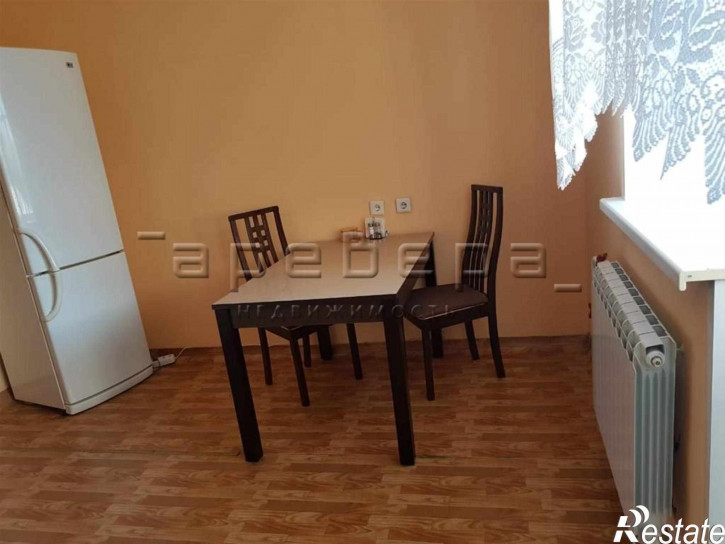 2-комн квартира Менжинского, 18г