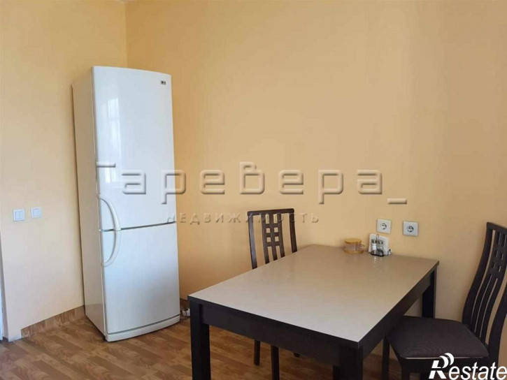 2-комн квартира Менжинского, 18г
