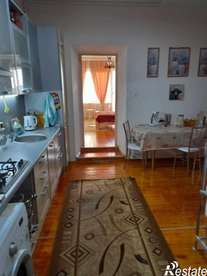4-комн квартира Луначарского, 256