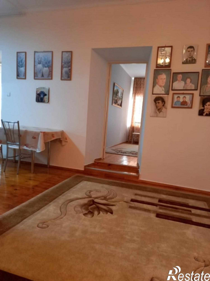 4-комн квартира Луначарского, 256
