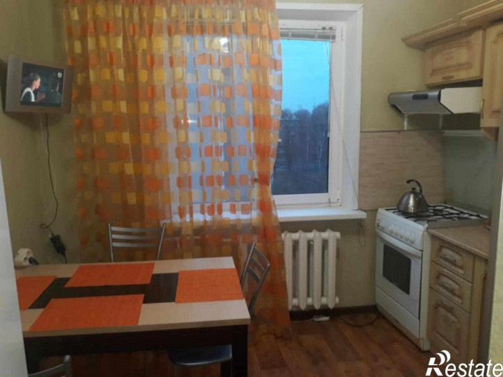 2-комн квартира Горького ул, 131