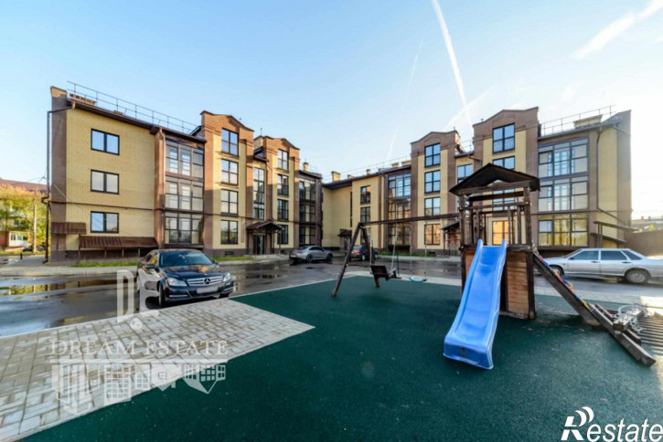 3-комн квартира Авиаторов пр-кт, 11