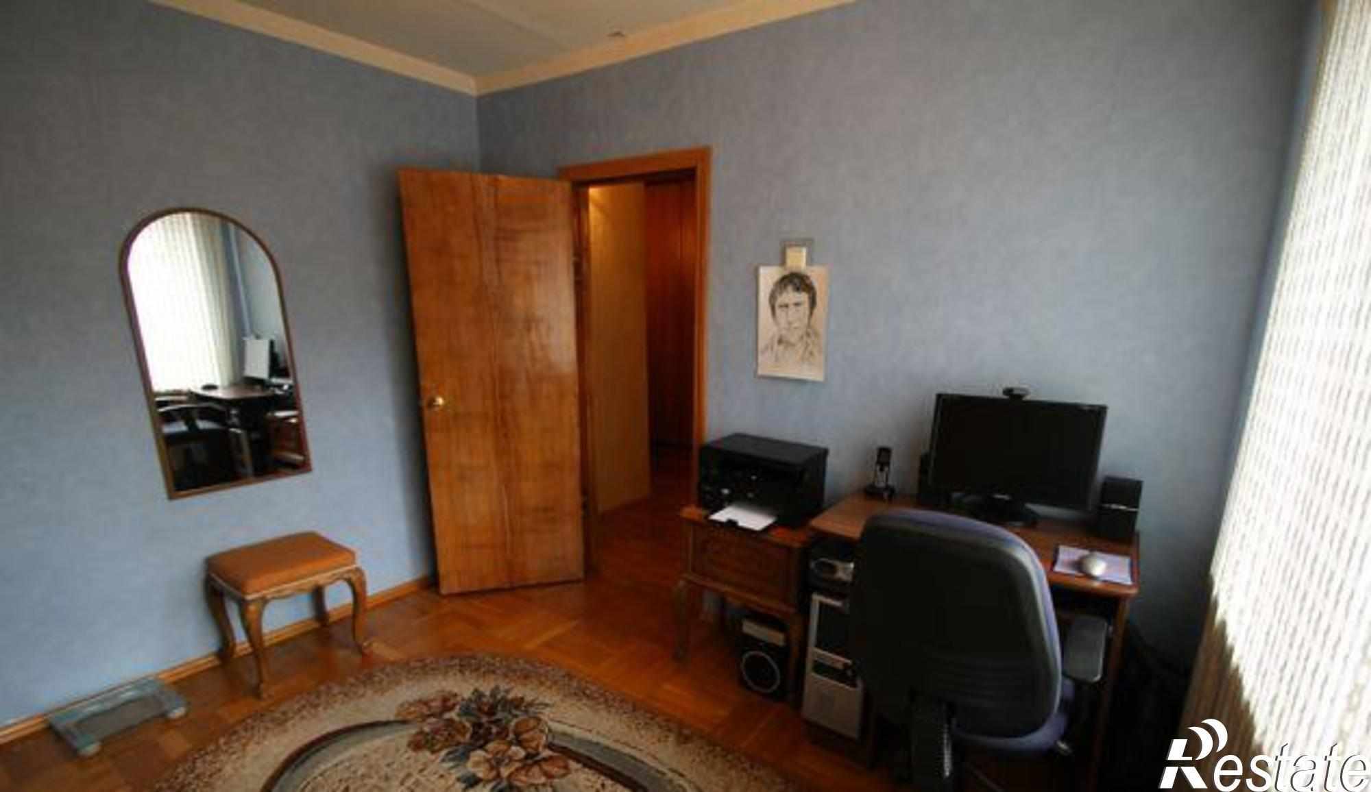 Купить квартиру за 5 360 000 рублей на проспект Соколова, 92