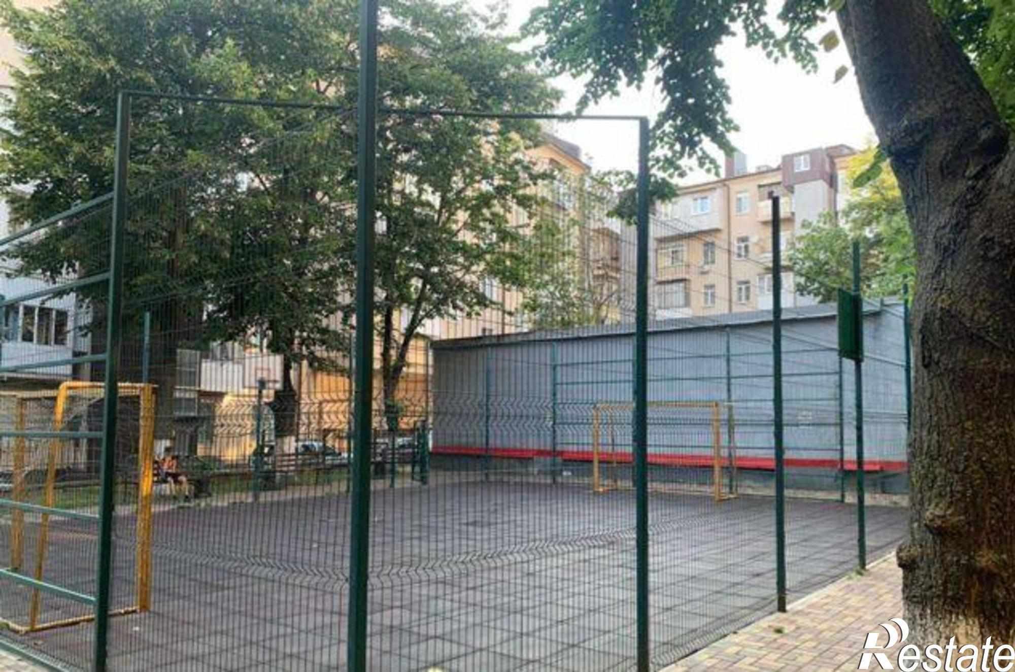Купить квартиру за 5 780 000 рублей на Театральный проспект, 40
